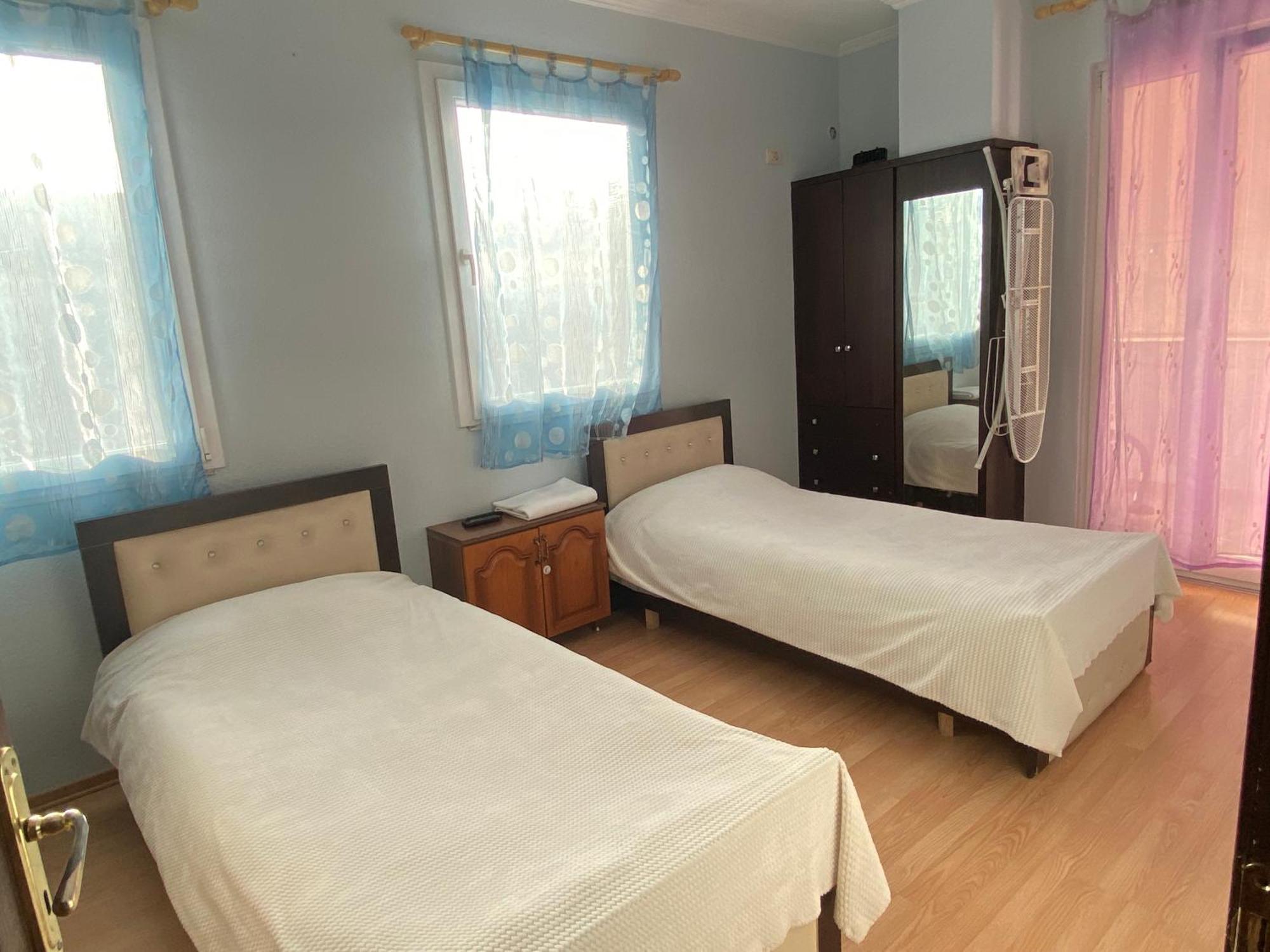 Comfortable 2-Br For 4 Tirana Esterno foto