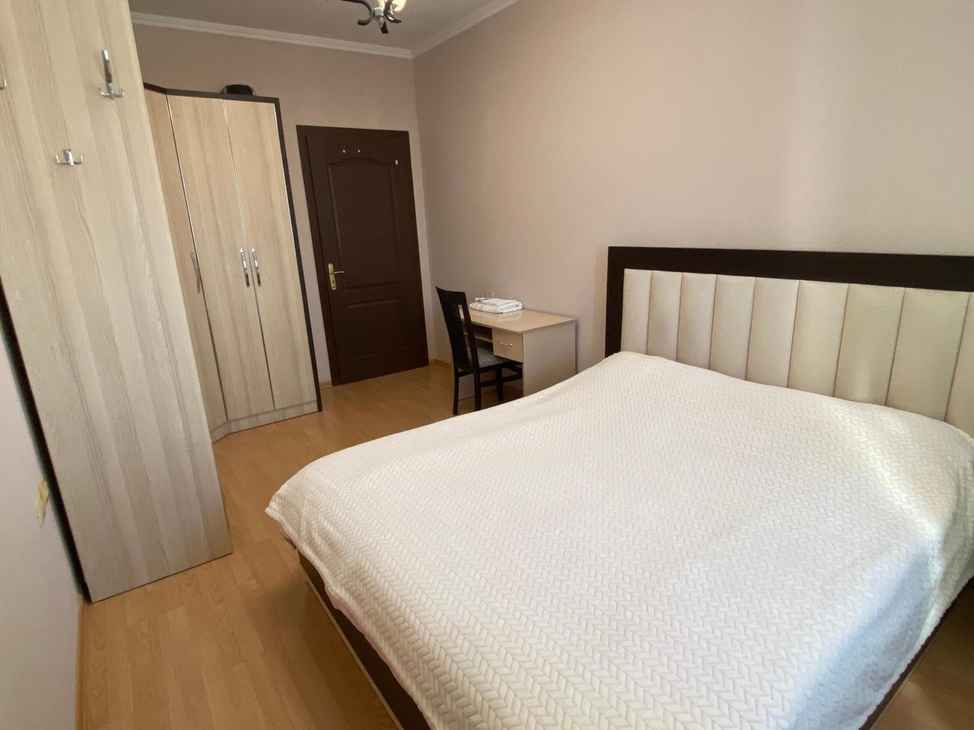 Comfortable 2-Br For 4 Tirana Esterno foto