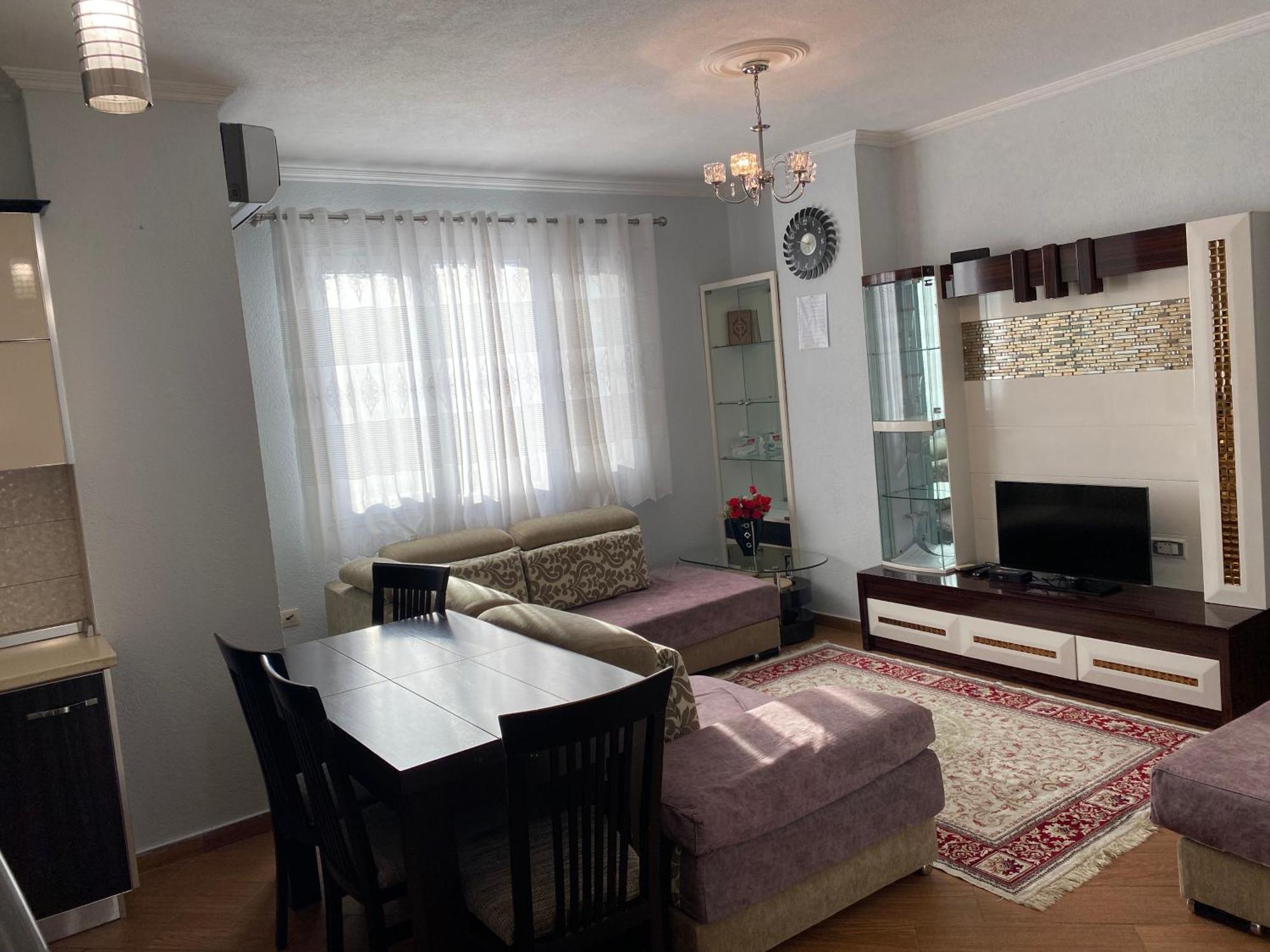 Comfortable 2-Br For 4 Tirana Esterno foto